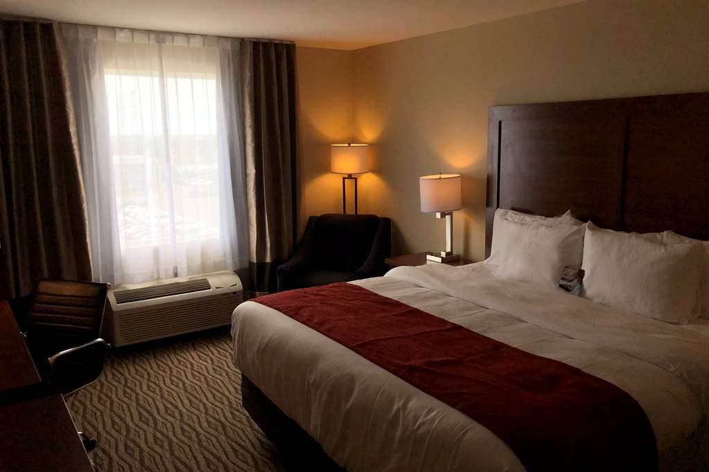 Comfort Inn & Suites Bowmanville Δωμάτιο φωτογραφία