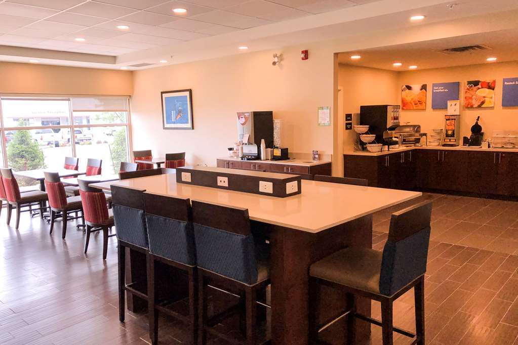 Comfort Inn & Suites Bowmanville Εστιατόριο φωτογραφία